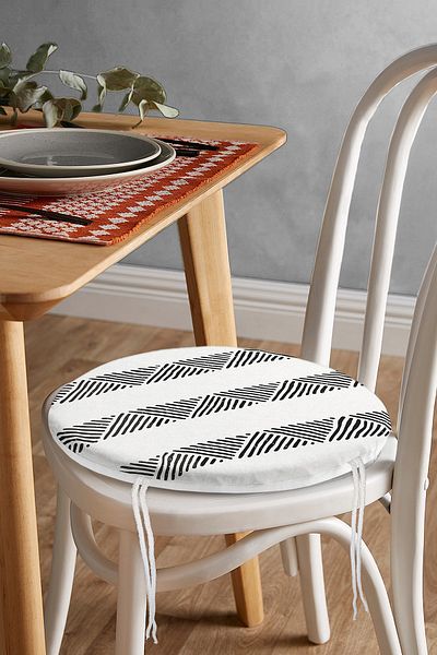 Realhomes Scandinavian Patterned Ethnic Design Digital Printed Round Zippered Chair Cushion