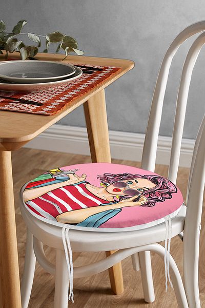 Realhomes Pink Background Popart Patterned Round Zippered Chair Cushion