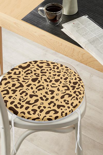 Realhomes Digital Printed Modern Round Zippered Chair Cushion with Geometric Patterns on Colorful Floor
