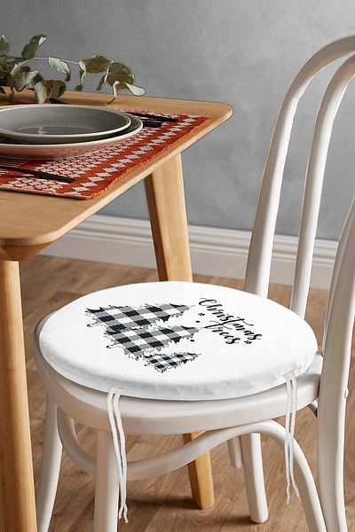 Realhomes Christmas Themed Plaid Pine Tree Motif Round Zippered Chair Cushion