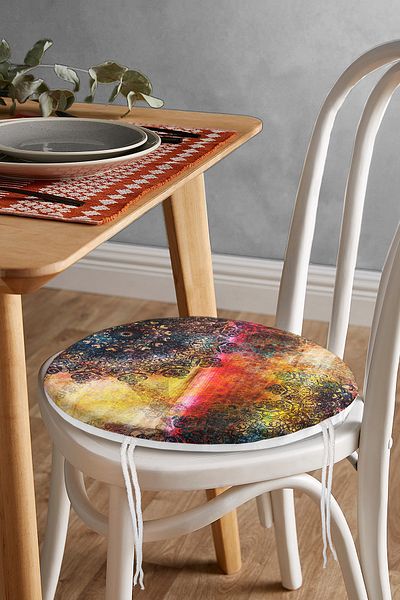Realhomes Watercolor Themed Mandala Patterned Modern Round Zippered Chair Cushion