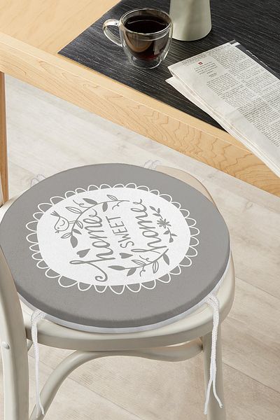 Realhomes Home Sweet Home Digital Printed Round Zippered Chair Cushion