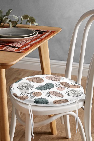 Realhomes Digital Printed Round Zippered Chair Cushion with White Background and Onedraw Drawing Leaf Motif