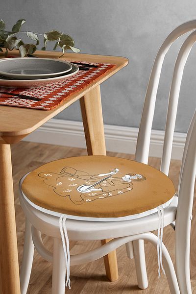 Realhomes Traditional Japanese Female Figure Digital Printed Special Design Round Zippered Chair Cushion