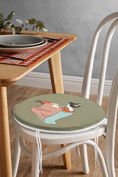 Realhomes Japanese Female Figure in Traditional Clothes Special Design Modern Round Zippered Chair Cushion