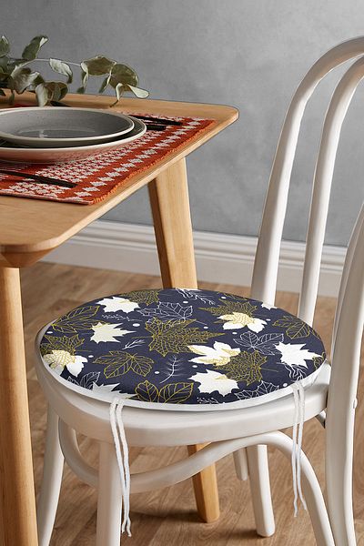 Realhomes Gold Detailed Leaf Patterned Digital Printed Round Zippered Chair Cushion on Colorful Floor