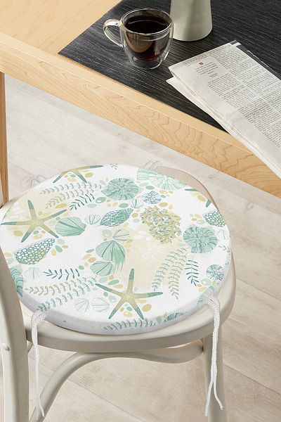 Realhomes Digital Printed Modern Round Zippered Chair Cushion with Starfish Pattern on White Background