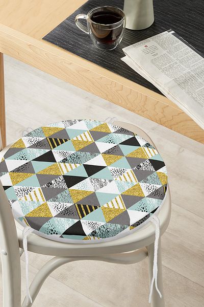 Realhomes Gold Detailed Geometric Patterned Modern Round Zippered Chair Cushion on Pastel Floor