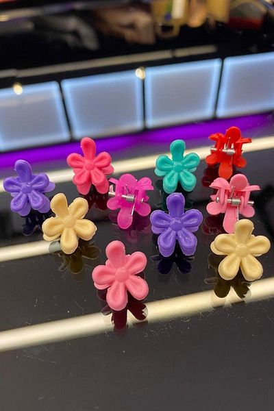BAHELS 10 Trendy Daisy Latch Buckle Set