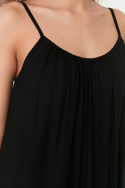 Trendyol Collection Maxi tkané šaty s viskózovým páskem černého střihu/rovného střihu TWOSS22EL00068