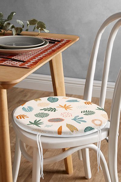 Realhomes Ecru Floored Leaf Motifs Digital Printed Modern Round Zippered Chair Cushion