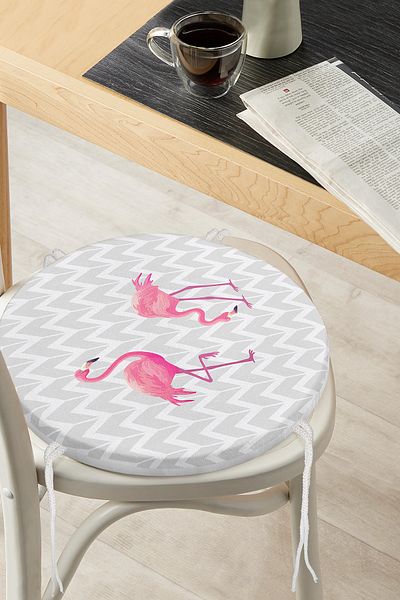 Realhomes Modern Round Zippered Chair Cushion with Flamingos on Gray Zigzag Floor