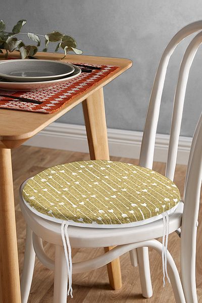 Realhomes Digital Printed Modern Round Zippered Chair Cushion with Arrow Drawing on Gold Floor