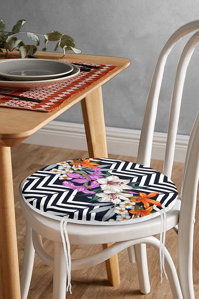 Realhomes Flower Pattern Digital Printed Round Zippered Chair Cushion