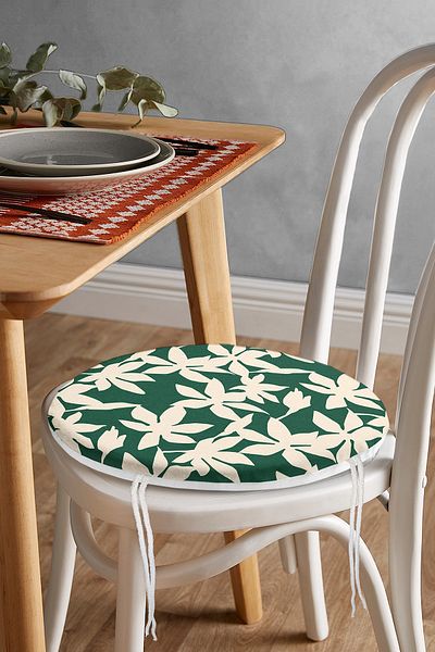 Realhomes Digital Printed Modern Round Zippered Chair Cushion with Leaf Pattern on Green Background
