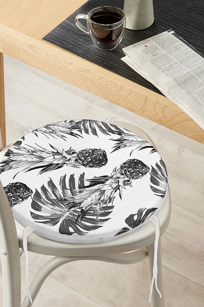 Realhomes Pineapple And Palm Leaves Round Zippered Chair Cushion