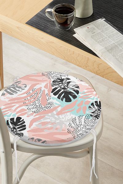 Realhomes Black Tropical Leaf Motif Round Zippered Chair Cushion Inside Abstract Drawings