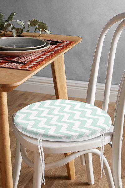 Realhomes Modern Zigzag Digital Printed Round Zippered Chair Cushion