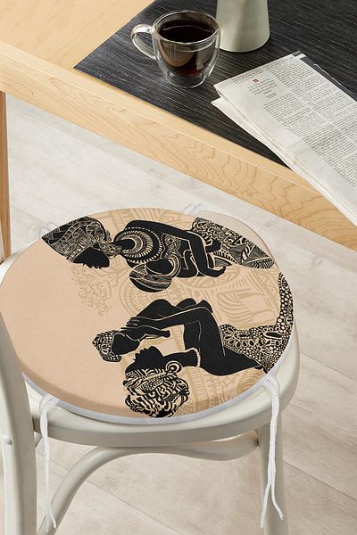 Realhomes Modern Round Zippered Chair Cushion with Ethnic Pattern Floor and Baby African Women's Motif