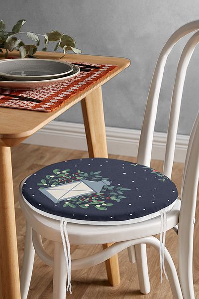 Realhomes Specially Designed Digital Printed Round Zippered Chair Cushion with Dark Blue Floor