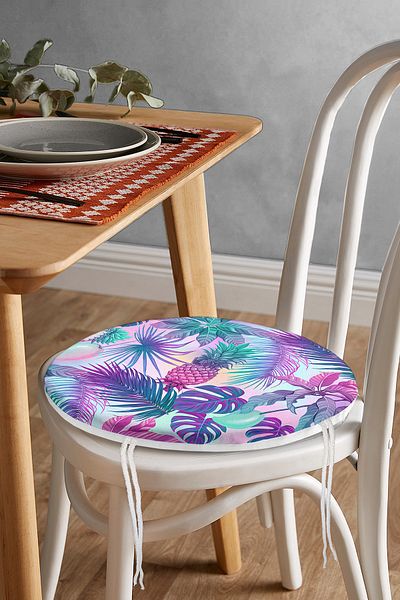 Realhomes Tropical Objects on Blue Background Modern Round Zippered Chair Cushion