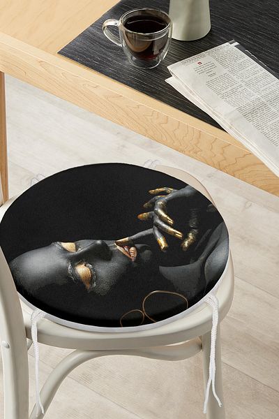 Realhomes Black Women's Motif Special Design Round Zippered Chair Cushion