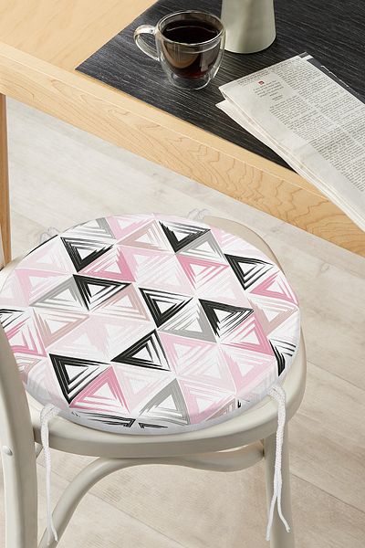 Realhomes Colorful Triangle Motifs Digital Printed Round Zippered Chair Cushion