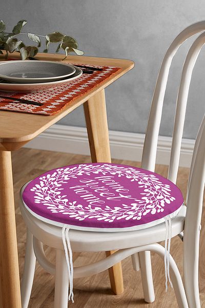 Realhomes Home Sweet Home Digital Printed Round Zippered Chair Cushion
