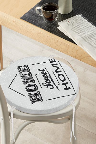 Realhomes Home Sweet Home Digital Printed Round Zippered Chair Cushion