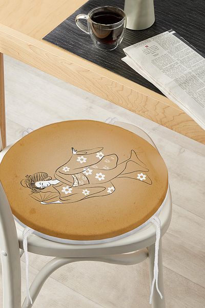 Realhomes Traditional Japanese Female Figure Digital Printed Special Design Round Zippered Chair Cushion