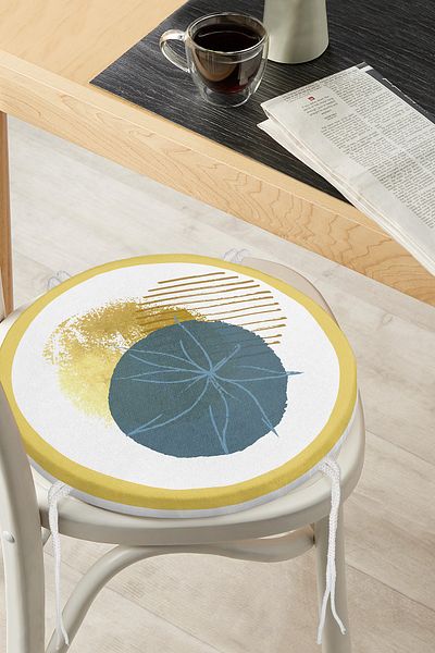 Realhomes Digital Printed Round Zippered Chair Cushion with Gold Frame Inside White Background
