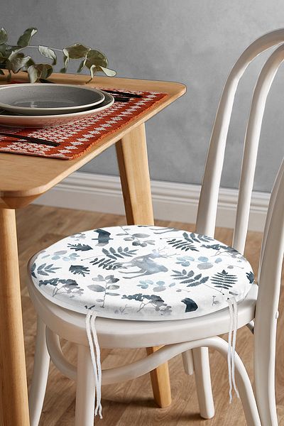Realhomes Digital Printed Round Zippered Chair Cushion with Deer and Leaf Motifs on White Background