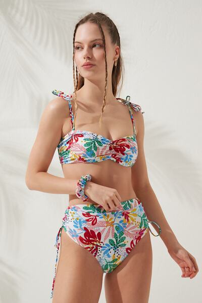 Beach&Beyond Kadın Floral Drapeli Bikini Üstü