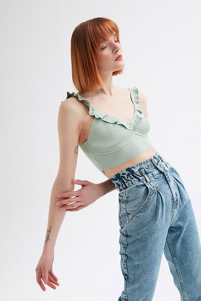 Açelya Okcu Crop Collar Frilly Bustier