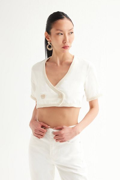 Açelya Okcu Women's Ecru Crop Linen Blouse with Piping