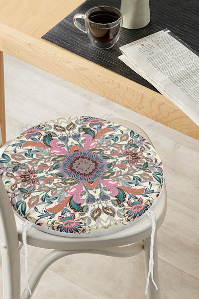 Realhomes Ethnic Motif Digital Printed Modern Round Zippered Chair Cushion