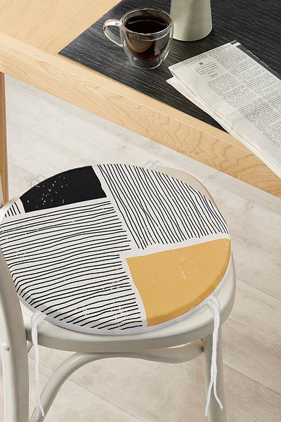 Realhomes Digital Printed Round Zippered Chair Cushion with Abstract Primitive Pattern Design