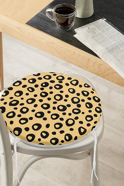 Realhomes Digital Printed Modern Round Zippered Chair Cushion with Geometric Patterns on Colorful Floor