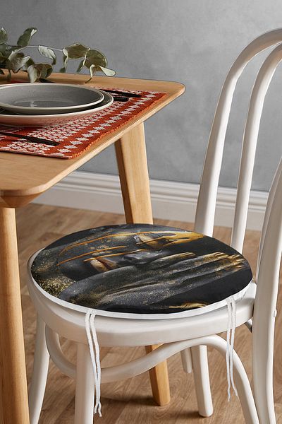 Realhomes 3D Modern Round Zip Chair For African Women - Gold Cushion