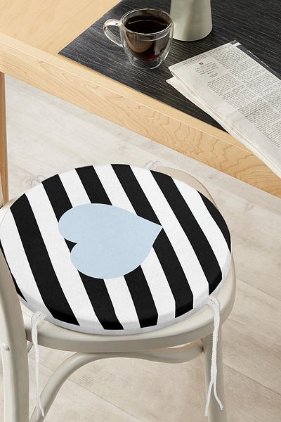 Realhomes Modern Heart Pattern Digital Printed Round Zippered Chair Cushion