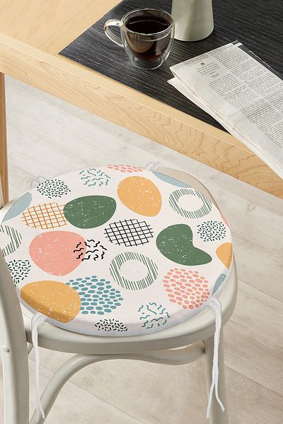 Realhomes Geometric Floors on Ecru Floor Digital Printed Modern Round Zippered Chair Cushion