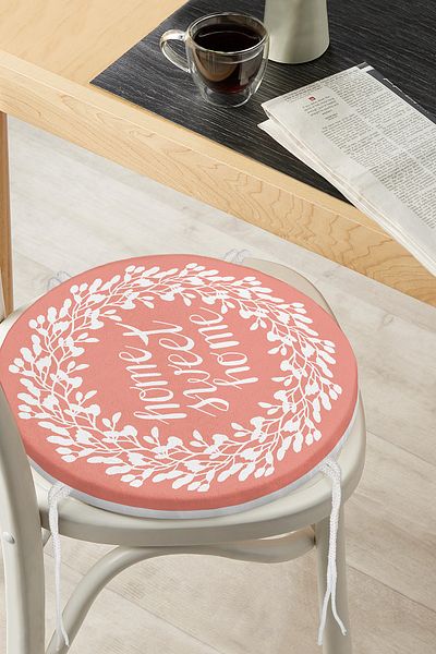 Realhomes Home Sweet Home Digital Printed Round Zippered Chair Cushion