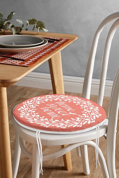 Realhomes Home Sweet Home Digital Printed Round Zippered Chair Cushion