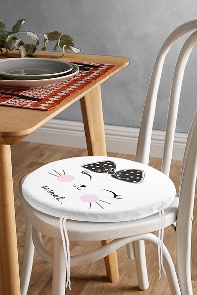 Realhomes So Sweet Motif Drawing Round Zippered Chair Cushion