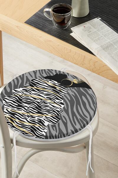 Realhomes Чорна і карамельна підлога, чорношкіра жінка, цифровий принт, кругл...