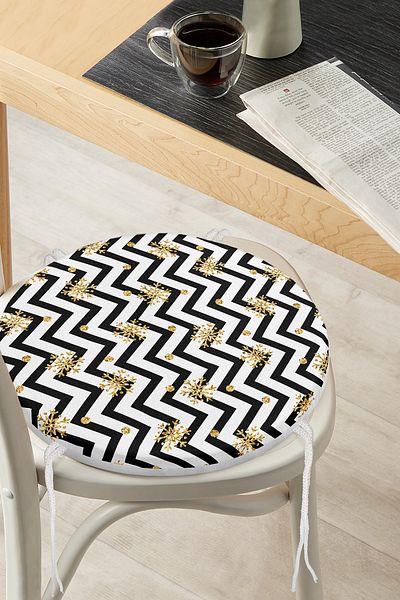 Realhomes Snowflake Motif Zigzag Themed Digital Printed Modern Round Zippered Chair Cushion