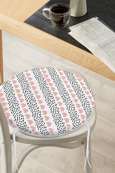 Realhomes Valentine's Day Themed Special Design Digital Printed Modern Round Zippered Chair Cushion