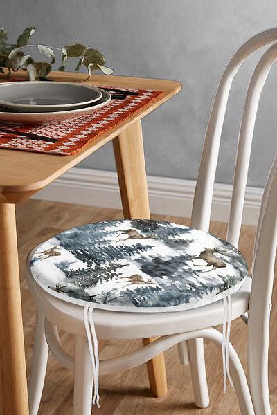 Realhomes Watercolor Pine Tree Deer Design Digital Printed Modern Round Zippered Chair Cushion