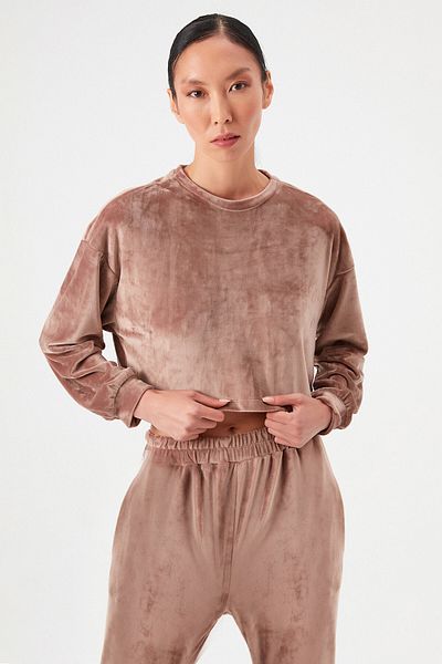 Açelya Okcu Crop Μπλούζα Jogger Velvet Φόρμα φόρμας
