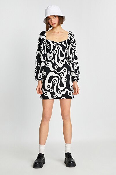 Koton Dámské černé vzorované šaty 2SAL80131IK